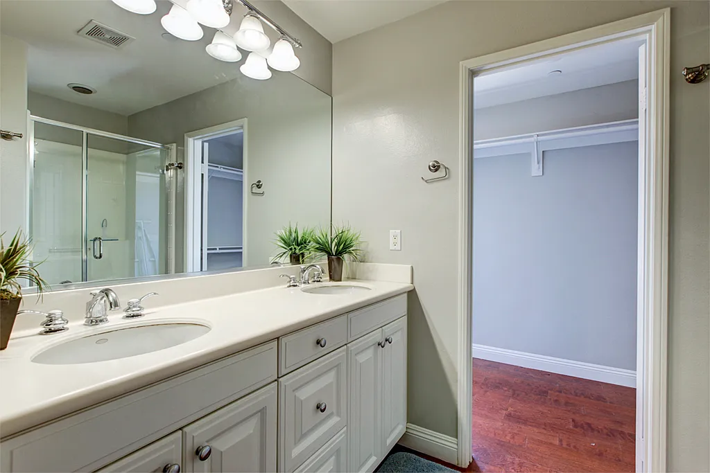 4 bed, 1479 sqft, $1,450 — Photo 1