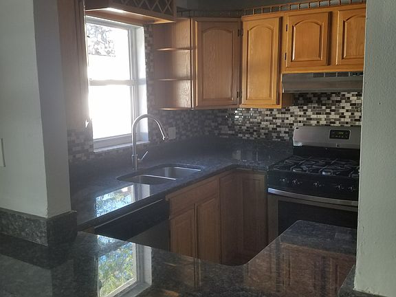 2nd image of 5822 6th Ave S