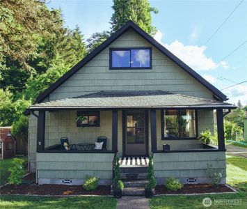 512 E Pear Street, Centralia, WA, 98531