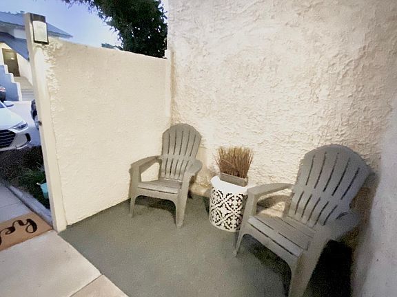 3rd image of 207 High Cir #108B