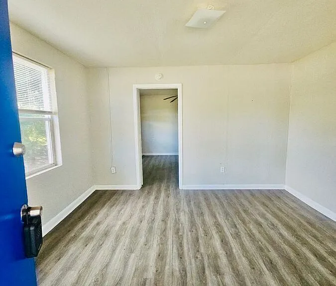 1105 Polk St — Photo 7