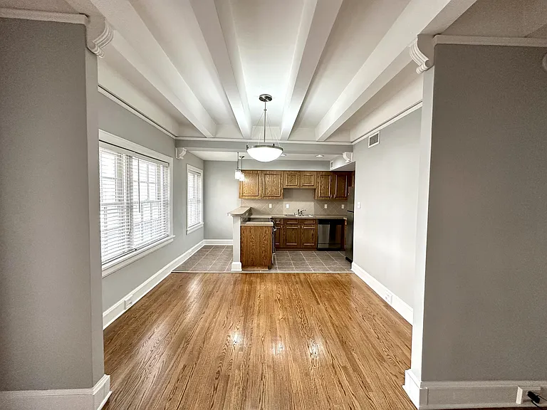 910 Ward Pkwy — Photo 5