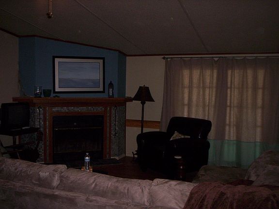 2nd image of 102 William Dr