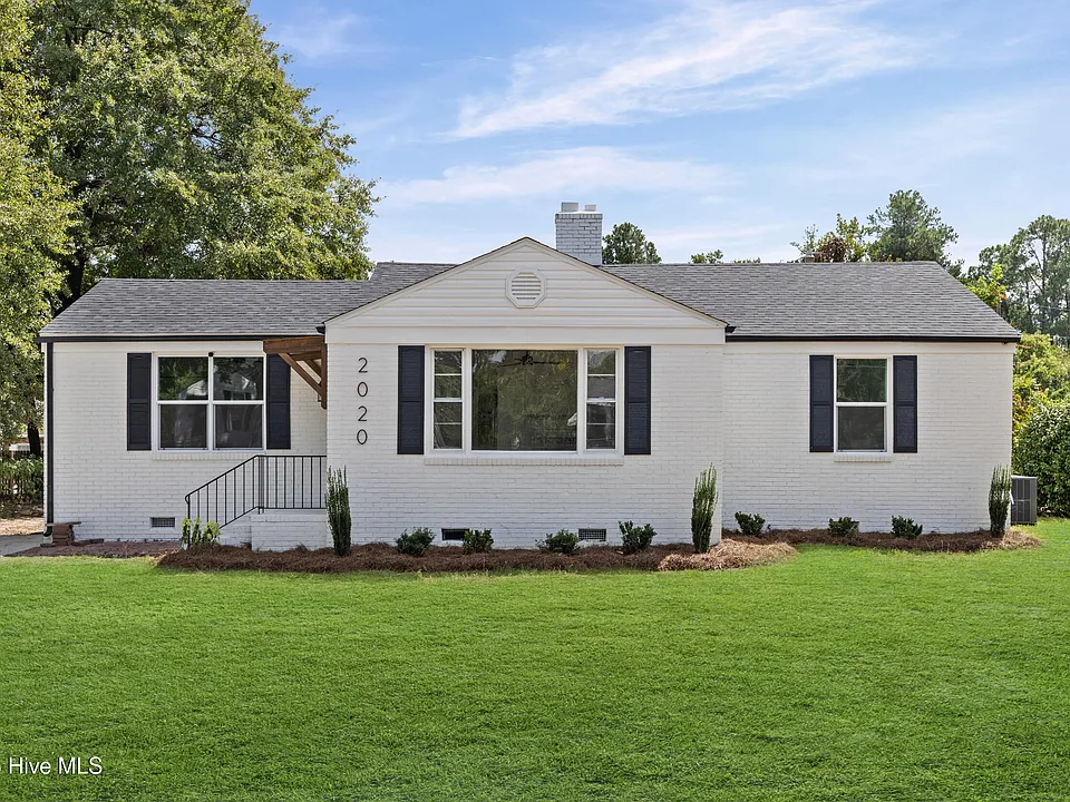 2020 Kennedy Dr