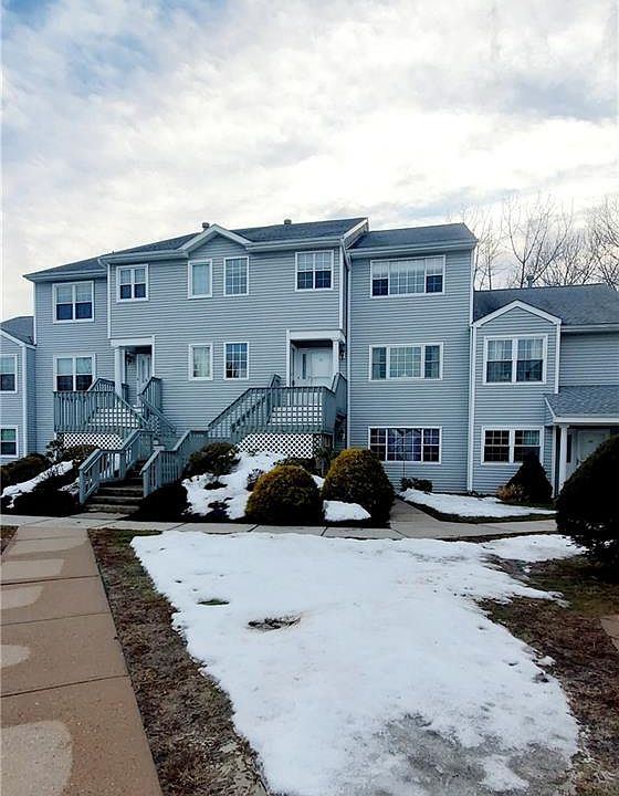 1st image of 307 Watercourse Row #307
