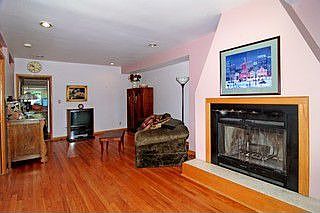 2nd image of 1164 S Elmwood Ave