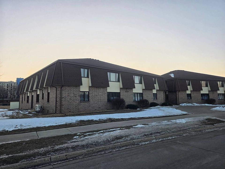 1st image of 809 Maplehill Dr #5