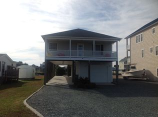 9107 9th St, Surf City, NC 28445