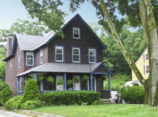 86 Grove St, Mount Kisco, NY 10549