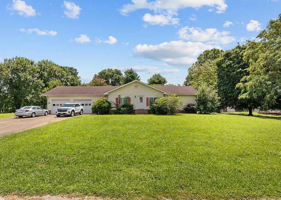 1st image of 60 Evergreen Dr