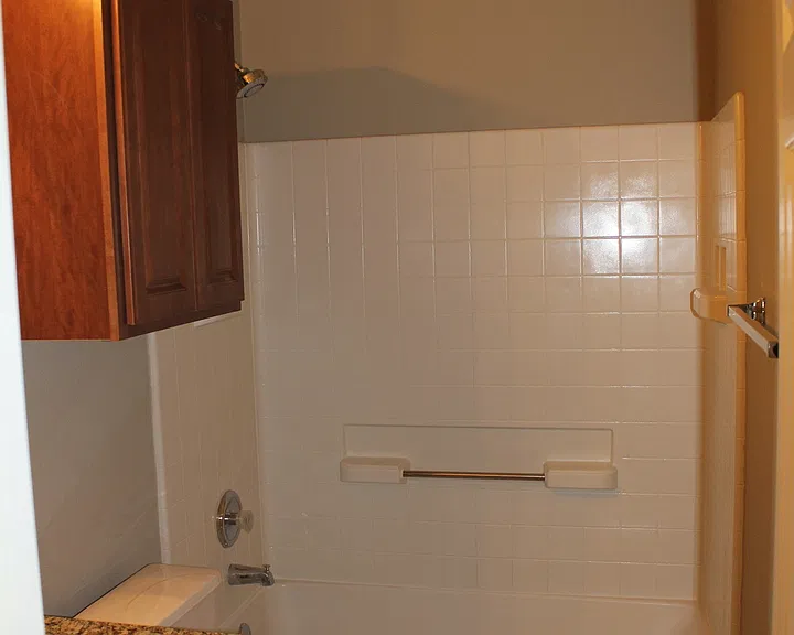 208 Firwood N — Photo 22
