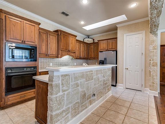 5th image of 4438 Childress Trl