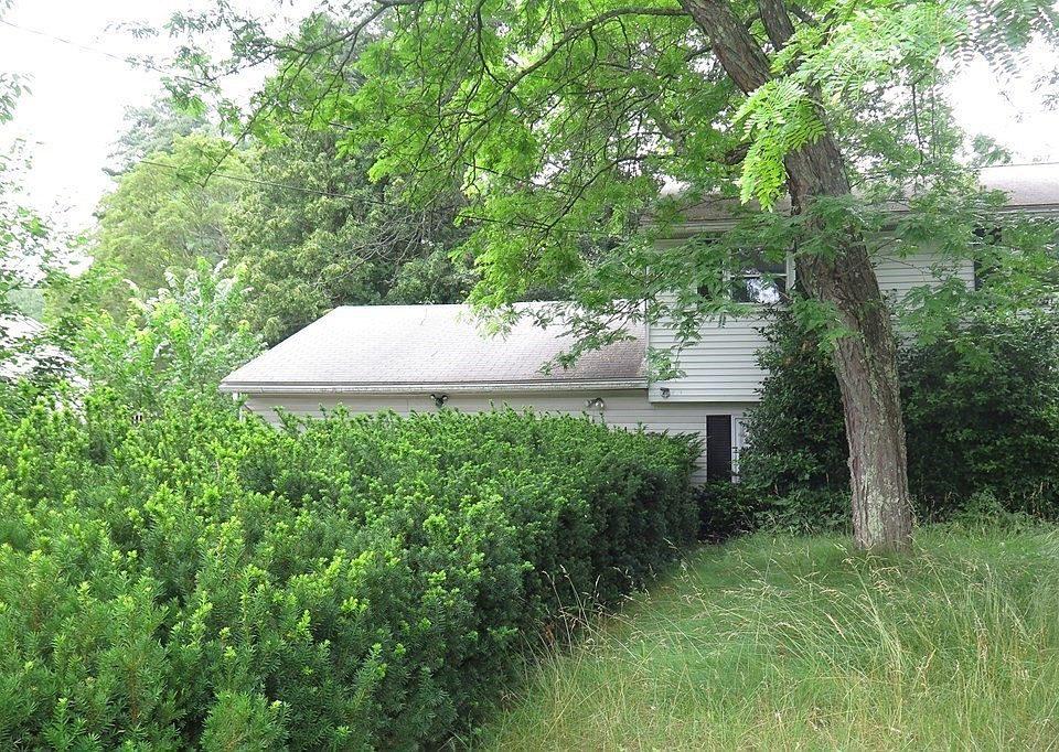 126 White St, Lunenburg, MA 01462 Zillow