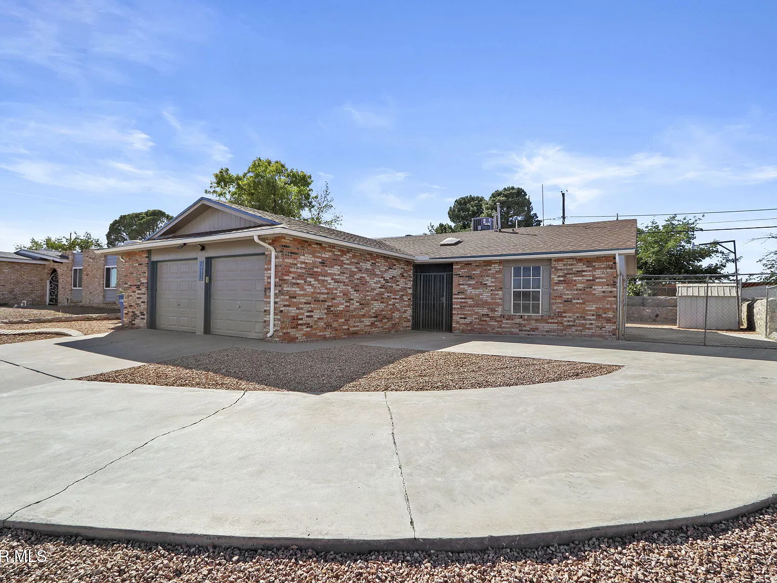 3 bed, 2.0 bath, 1313 sqft, $1,650 — Photo 2