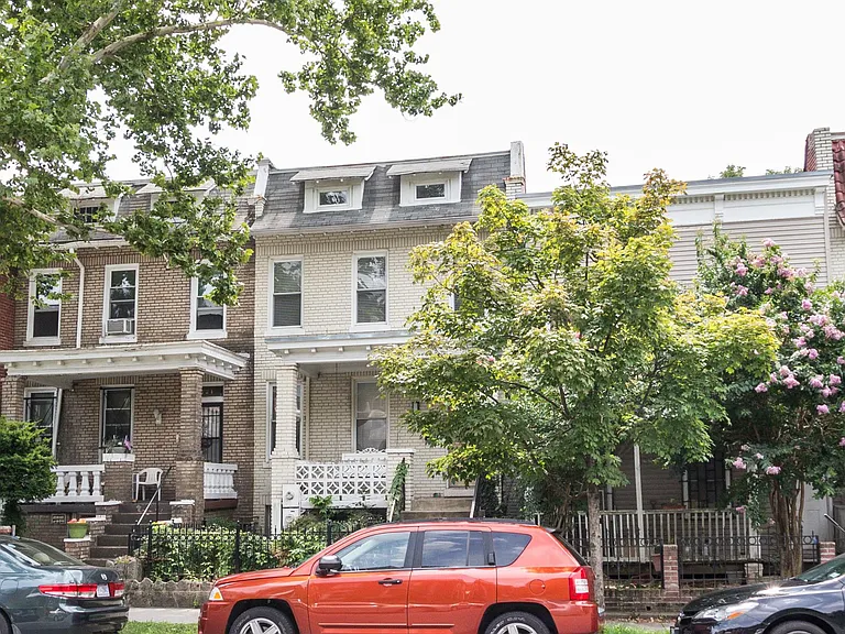 726 Quincy St NW #A — Photo 22