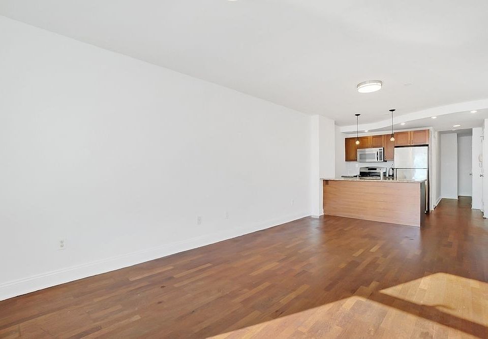 1st image of 721 Flushing Ave #4C