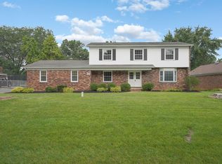 3289 Pebble Beach Rd W, Grove City, OH 43123