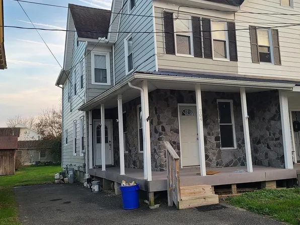 204 Broad St, Elmer, NJ 08318
