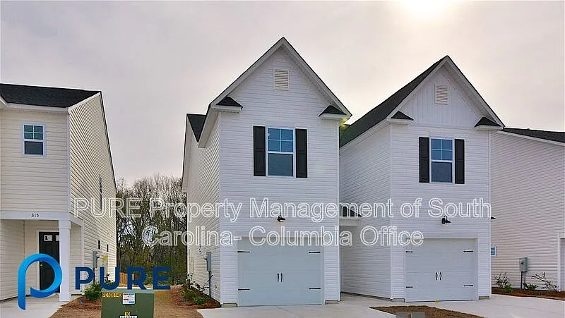 3 bed, 2.5 bath, 1364 sqft, $1,895 — Photo 3