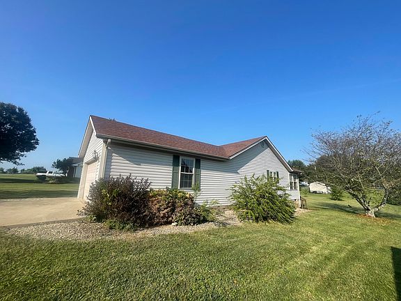 4th image of 146 Devonne Dr