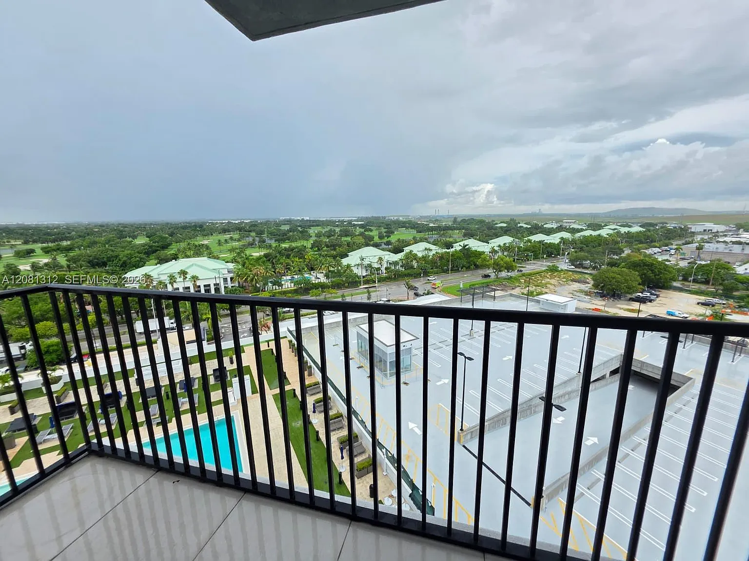 5353 Paseo Condo — Photo 3