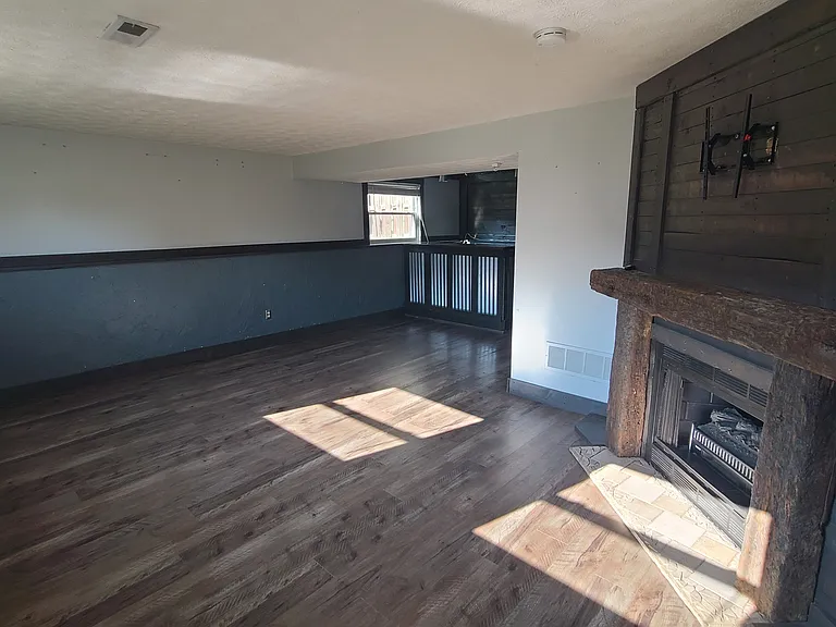 9820 Aylesworth Ln — Photo 36