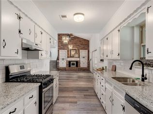 1121 Terrace Trl, Hurst, TX 76053