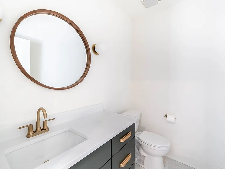 2020 Columbia Ave — Photo 34