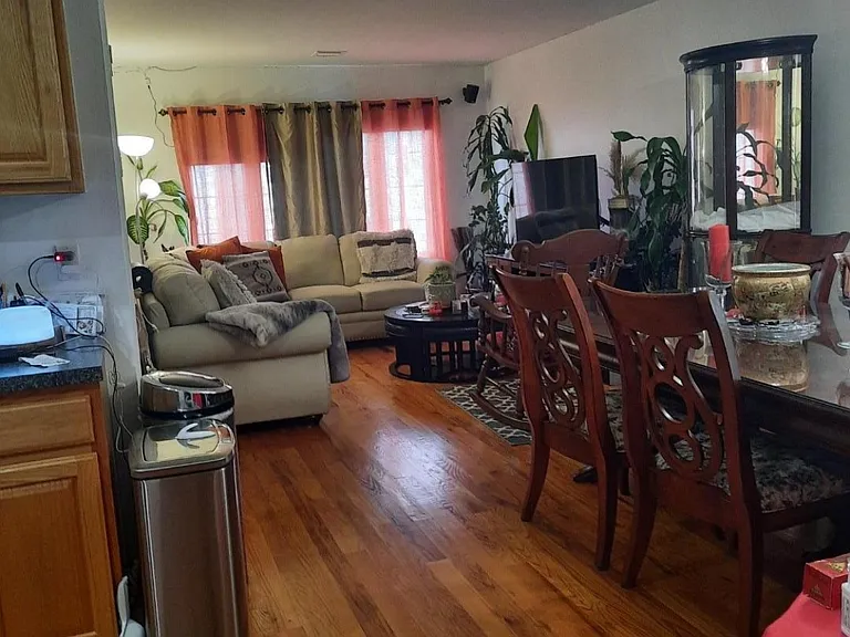 446 Marshall St #2 — Photo 4