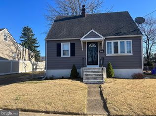 1060 Thompson Ave, Bellmawr, NJ 08031