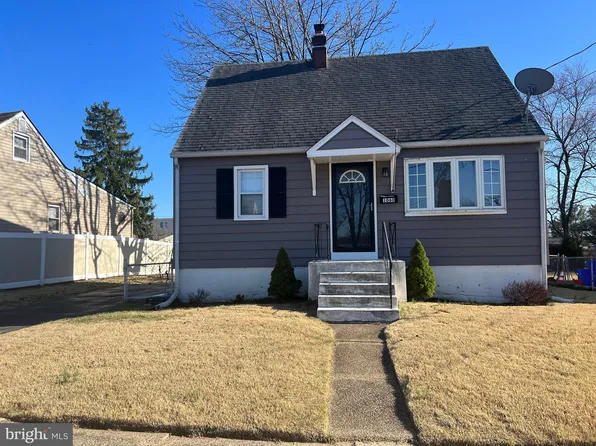 1060 Thompson Ave, Bellmawr, NJ 08031