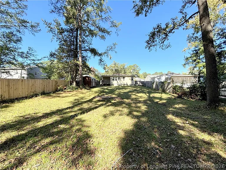 931 Fleetwood Dr — Photo 3