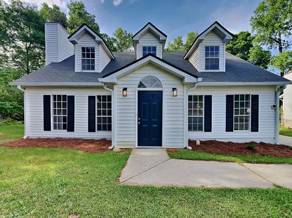 5326 Nader Ct, Stone Mountain, GA 30088