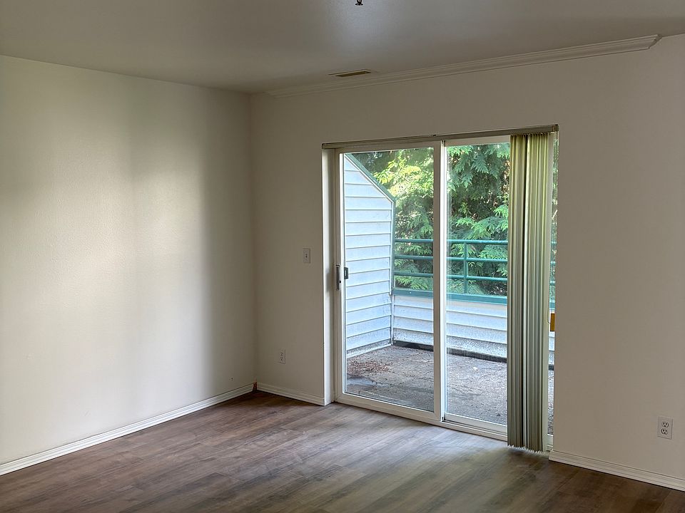 Family Room with Cozy Deck