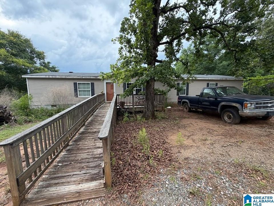 1st image of 33 Wildwood Dr