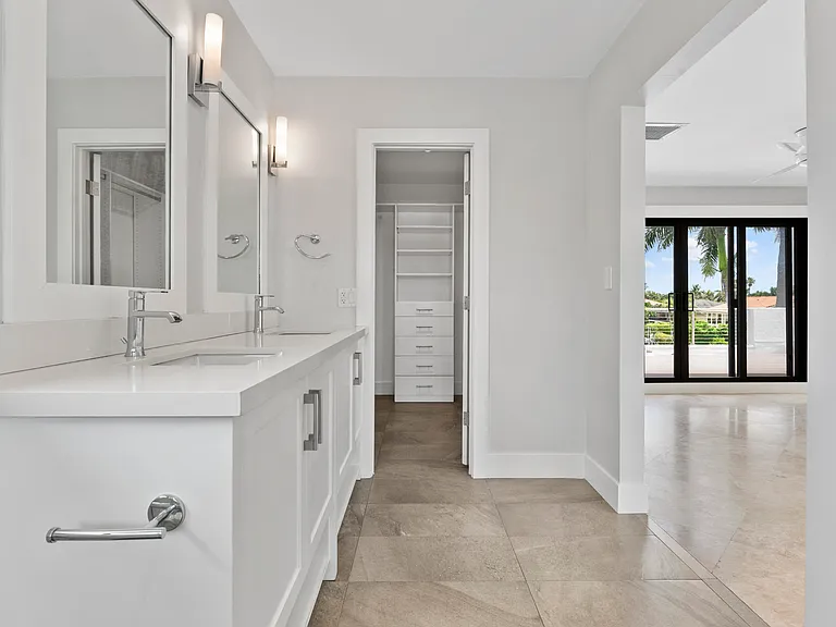1121 Bel Air Dr #4 — Photo 27