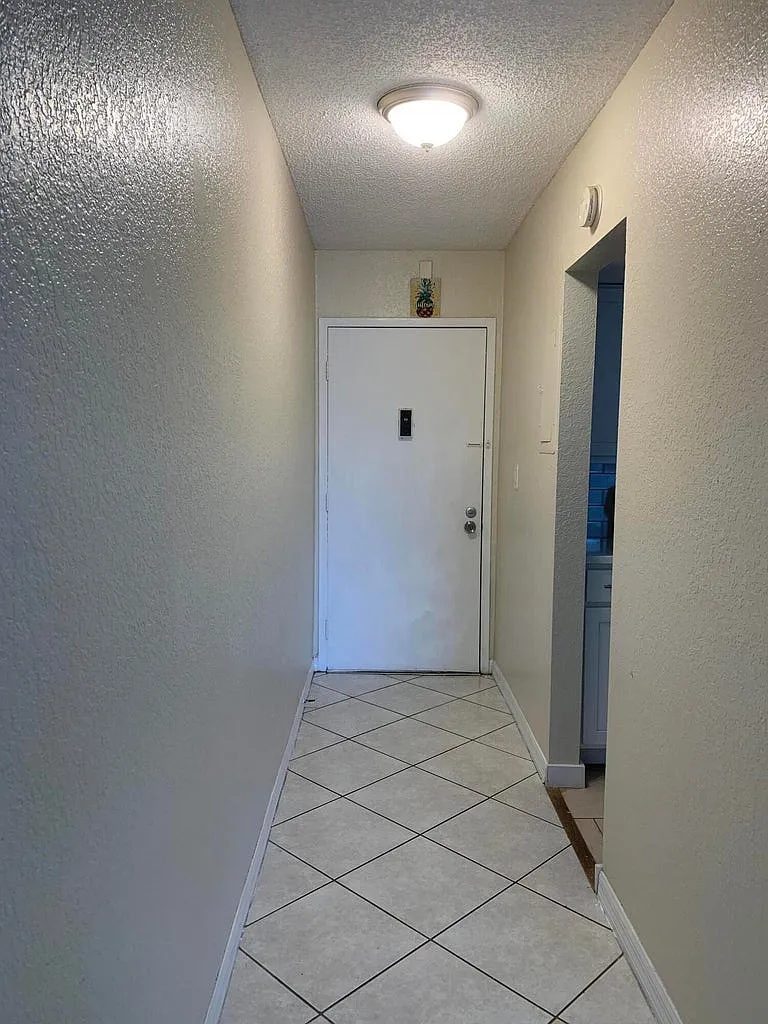 4364 NW 9th Ave — Photo 3