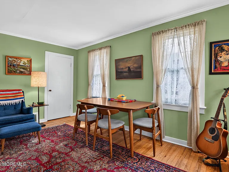 139 Webb Ave — Photo 11