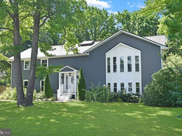 419 Chesapeake Ave, Stevensville, MD 21666