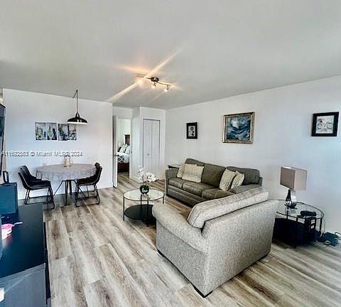 4th image of 7904 West Dr APT 1008