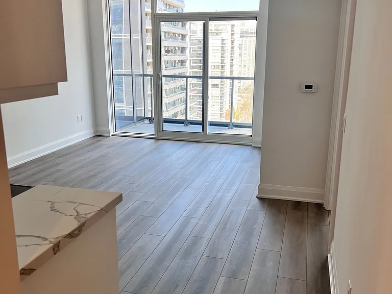 10 Gatineau Dr #1208 — Photo 8