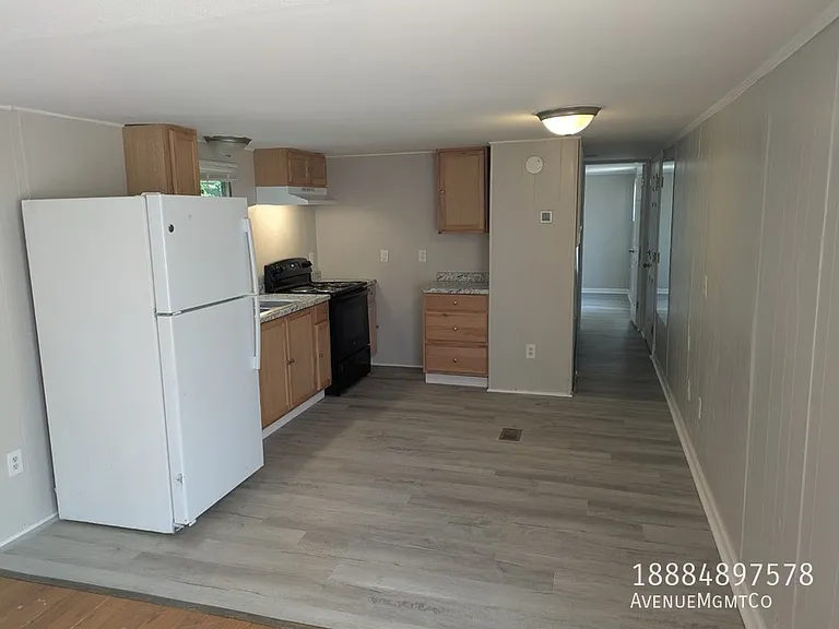 512 10th St SW #4 — Photo 11