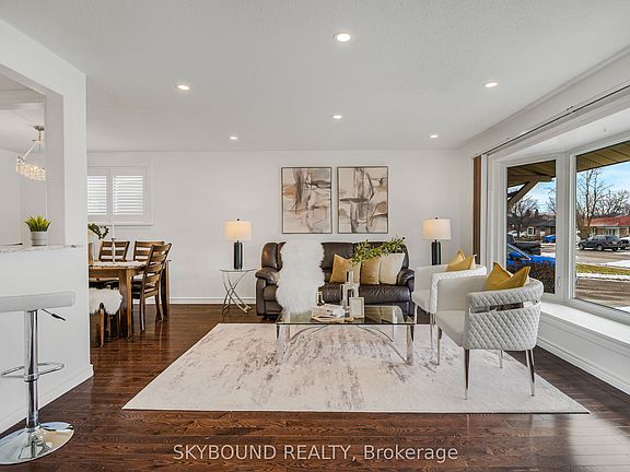 2nd image of 11 Addington Cres