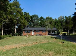 3829 Littlebrook Dr, Clemmons, NC 27012