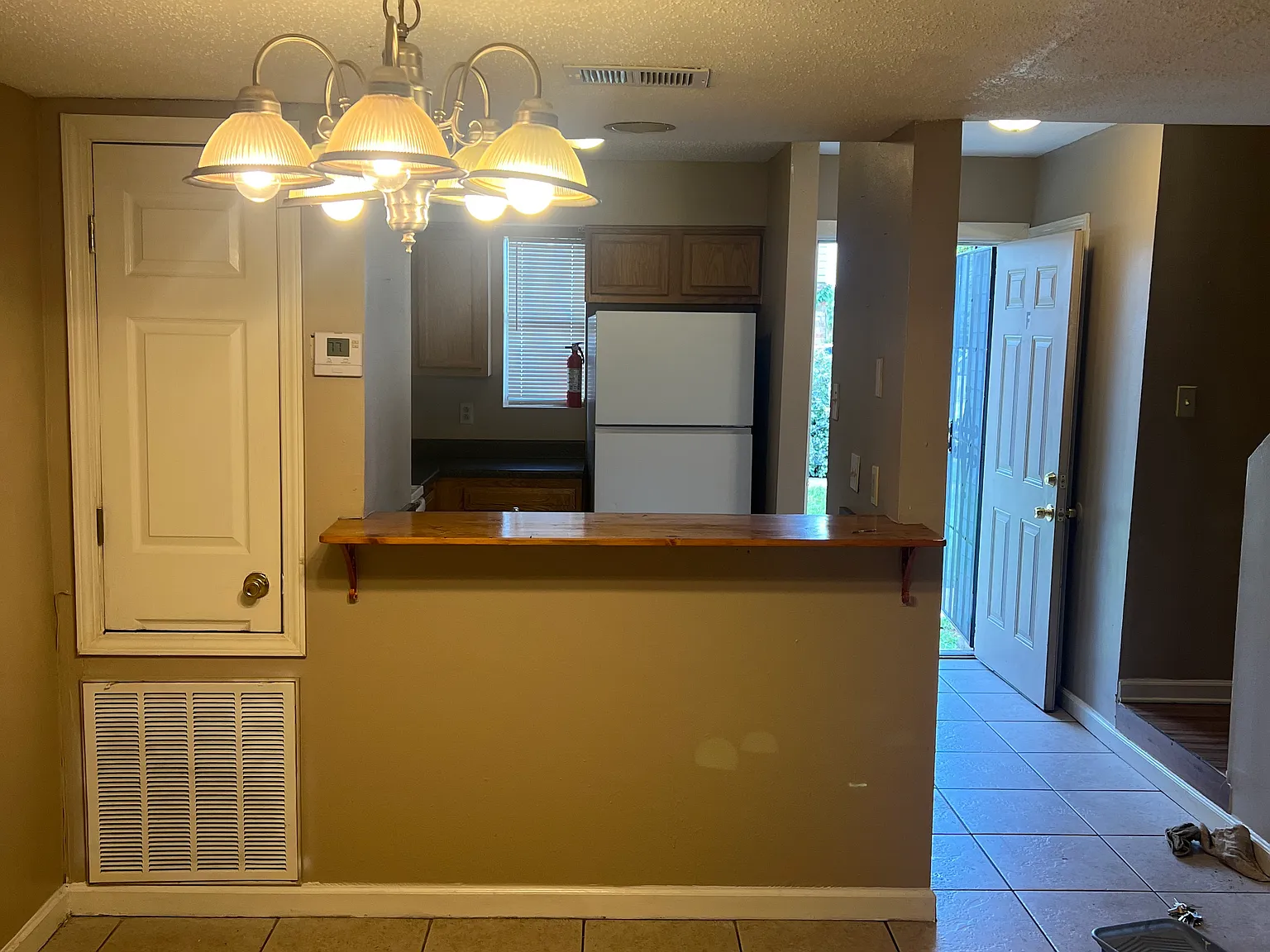 10711 Roger Dr — Photo 4
