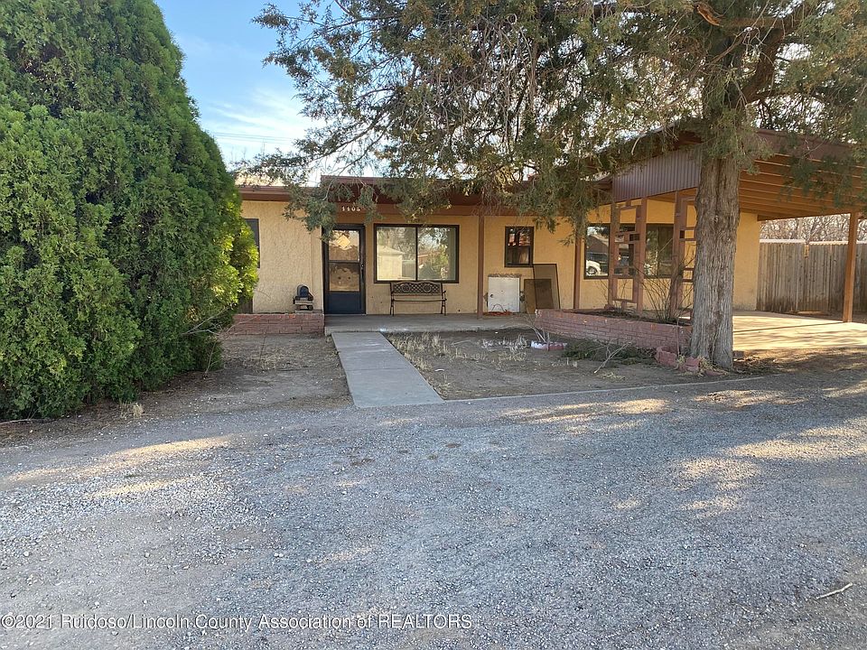 1st image of 1105 W Hermosa Dr