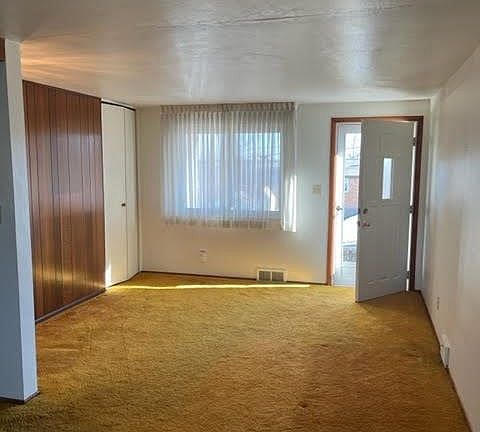 3rd image of 114 Vetter Dr