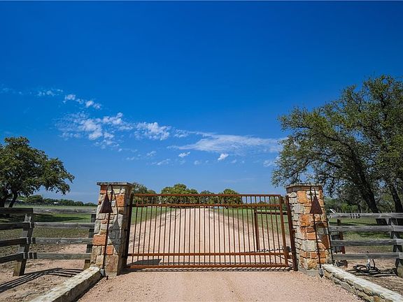 2nd image of 1115 County Road 414