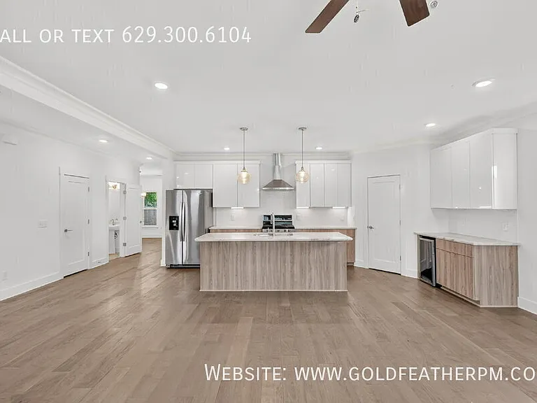 253A Riverside Dr — Photo 12