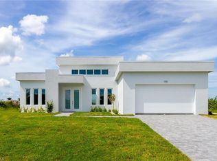 1720 NW 9th St, Cape Coral, FL 33993
